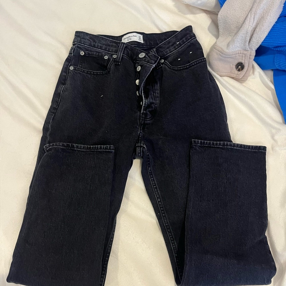 Abercrombie & Fitch The Dad High-Rise Black Jeans